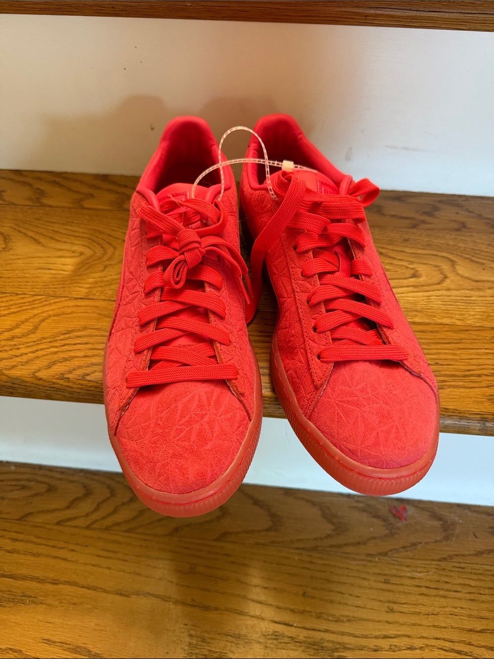 Puma Men’s Red Low-Top Lace-Up Sneakers
